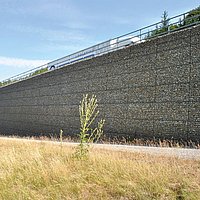 Gabbioni per l'ampliamento della diga in Germania