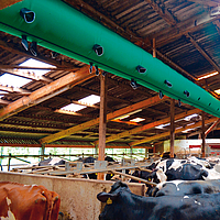 Lubratec Tube Cool come sistema di ventilazione tubolare sul soffitto di una stalla per mucche