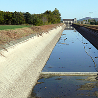 Incomat Standard in funzione sul Canal de la Gentille in Francia